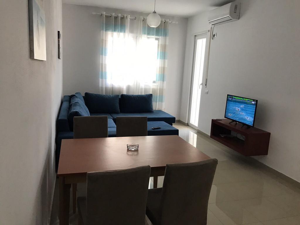 Viktoria'S Apartments Shengjin Exterior photo